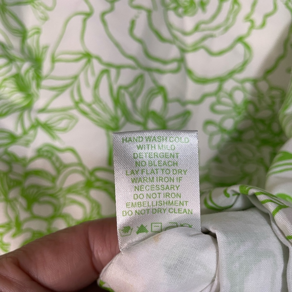 Lilly Pulitzer Green and White Floral Tunic - Picture 9 of 9